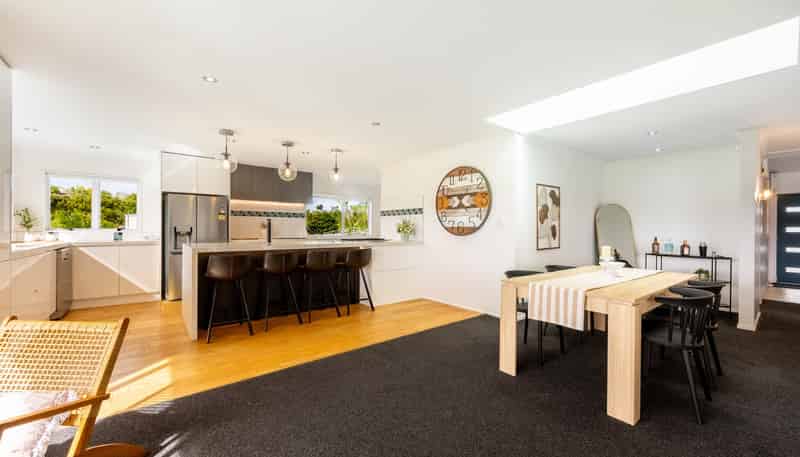 31 Frost Road, Waitoki