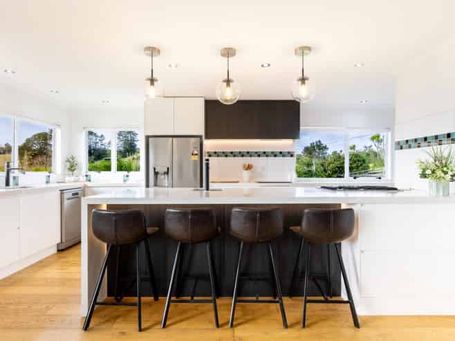 31 Frost Road, Waitoki