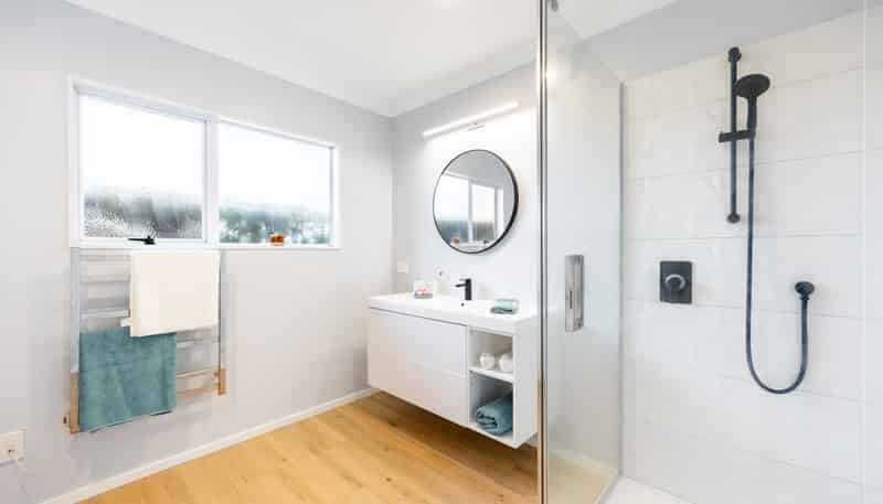 31 Frost Road, Waitoki
