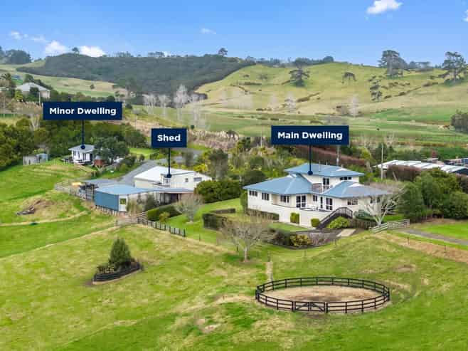 31 Frost Road, Waitoki