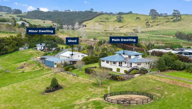 31 Frost Road, Waitoki