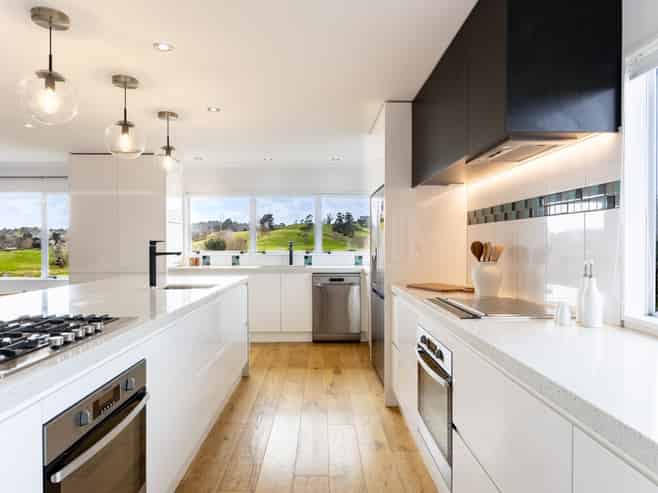 31 Frost Road, Waitoki
