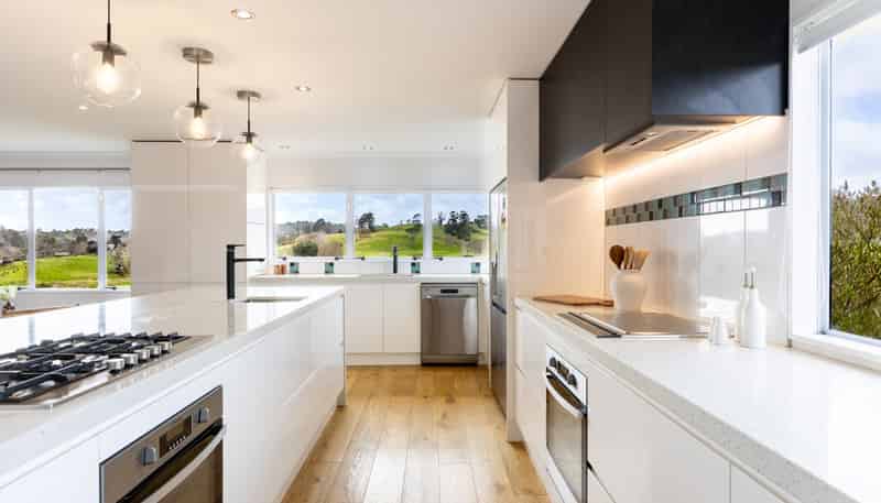 31 Frost Road, Waitoki