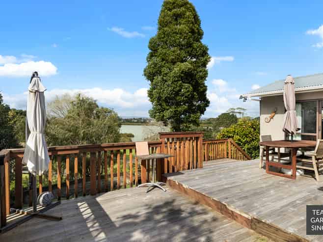 4 Lucas Place, Weymouth