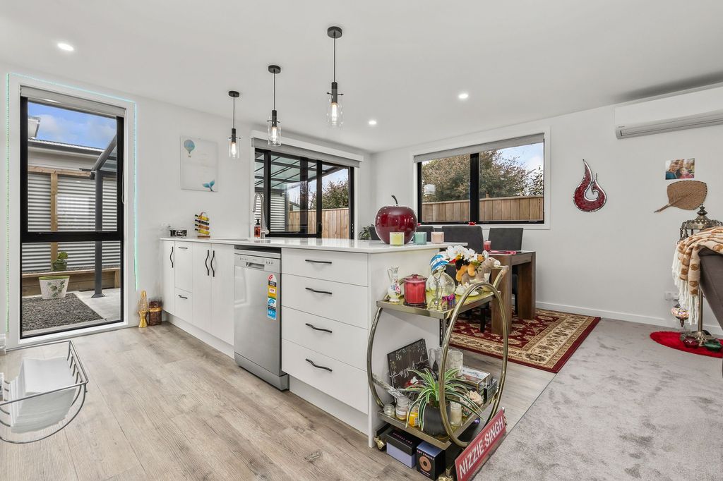 Modern Living, Made Easy 3