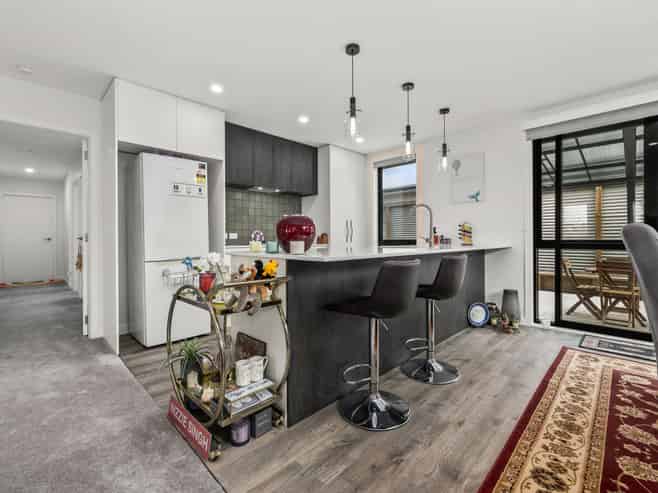 30A Graham Street, LEVIN
