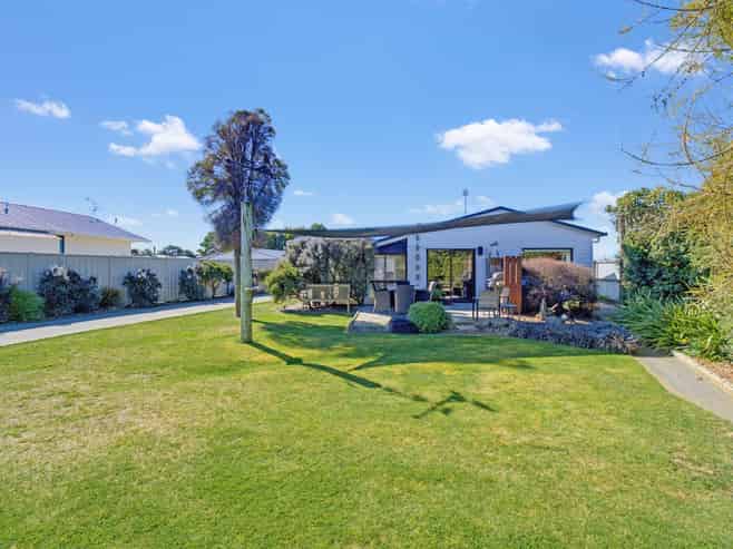 36 Ocean View Place, Southbridge