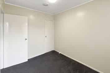 2/44 Muir Avenue, Mangere Bridge
