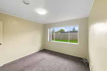 2/44 Muir Avenue, Mangere Bridge