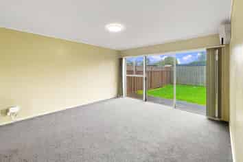 2/44 Muir Avenue, Mangere Bridge