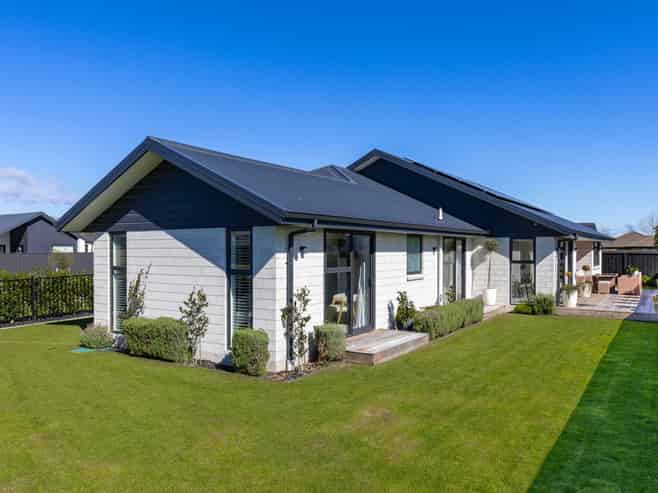 33 Nikau Drive, Redwoodtown