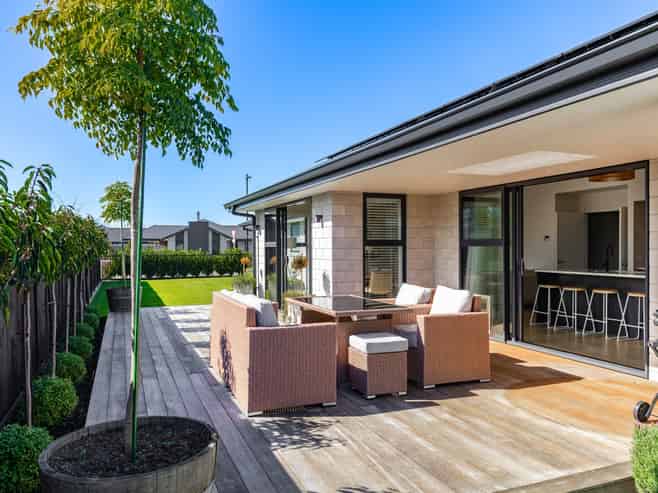 33 Nikau Drive, Redwoodtown