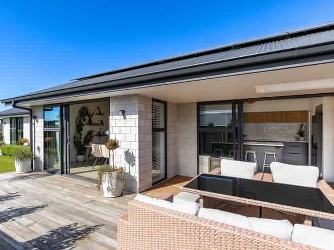 33 Nikau Drive, Redwoodtown