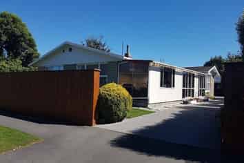 31 Deepdale Street, Burnside