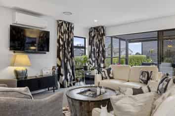 1 Tai Road, Wharewaka