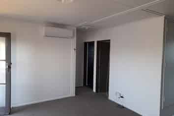 2/15 Worcester Street, West End