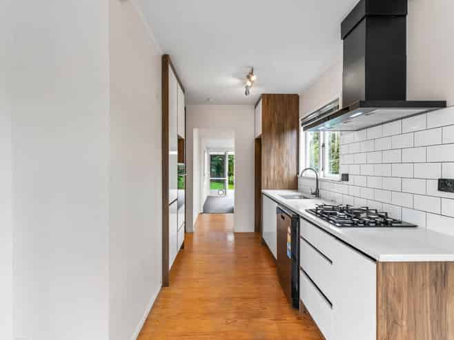 60 Hilling Street, Titirangi