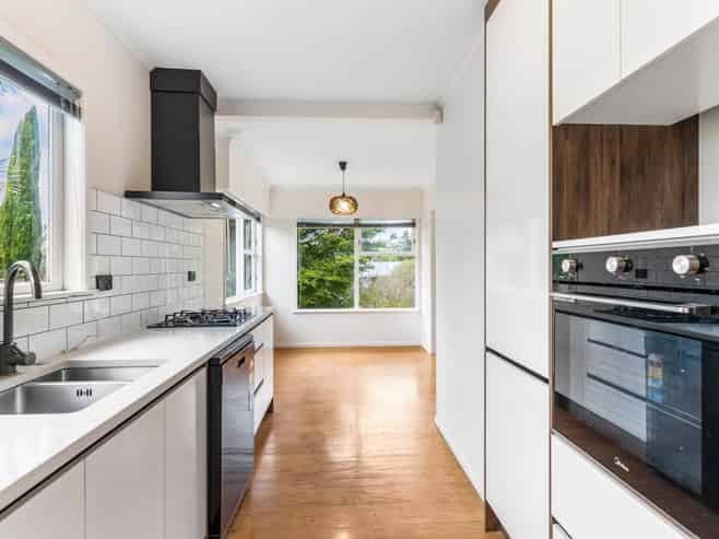 60 Hilling Street, Titirangi