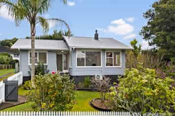 60 Hilling Street, Titirangi