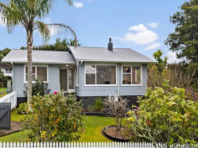 60 Hilling Street, Titirangi