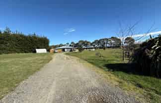 685 Woodstock Road, Burnt Hill