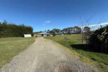 685 Woodstock Road, Burnt Hill