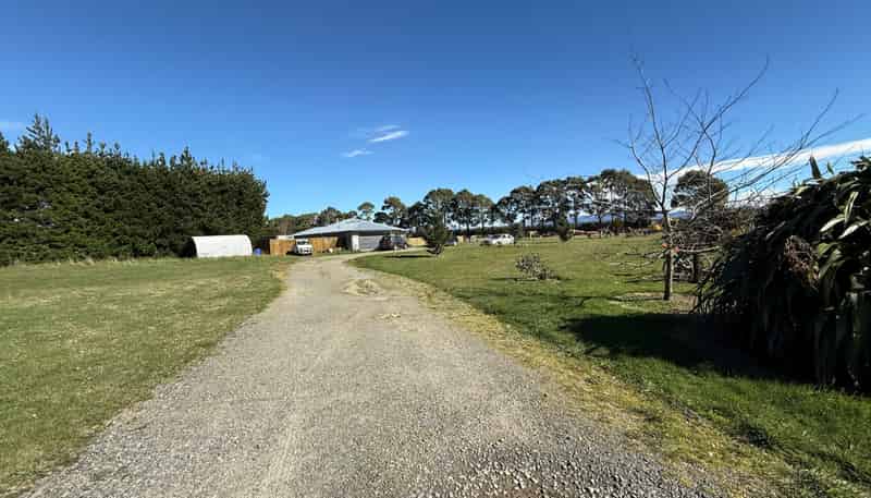 685 Woodstock Road, Burnt Hill