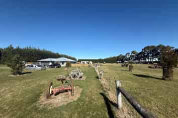 685 Woodstock Road, Burnt Hill