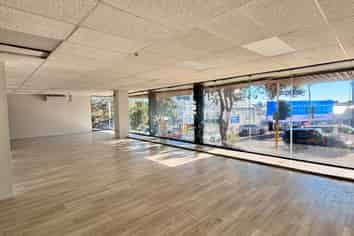 High-Exposure Retail - Newton Road