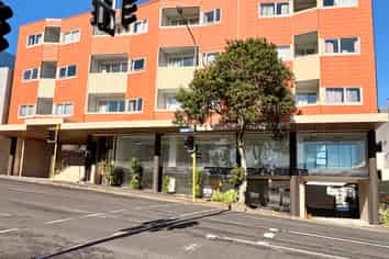 600sqm Newton Road Showroom