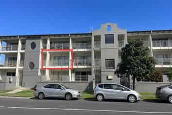 205/75 Michael Jones Drive, Flat Bush
