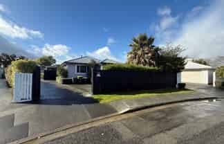 10 Walnut Avenue, Strowan