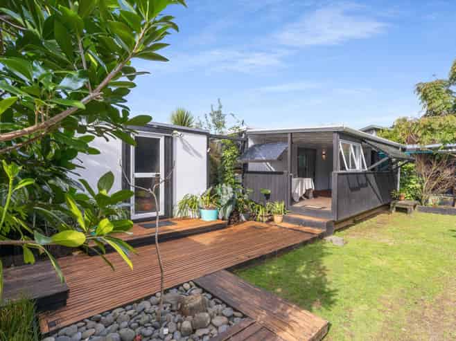 55A Marlin Place, Whiritoa
