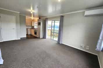 10b Paritutu Road, Spotswood