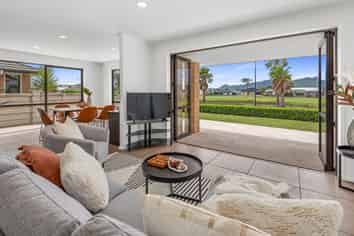 38 Key West Drive, One Tree Point