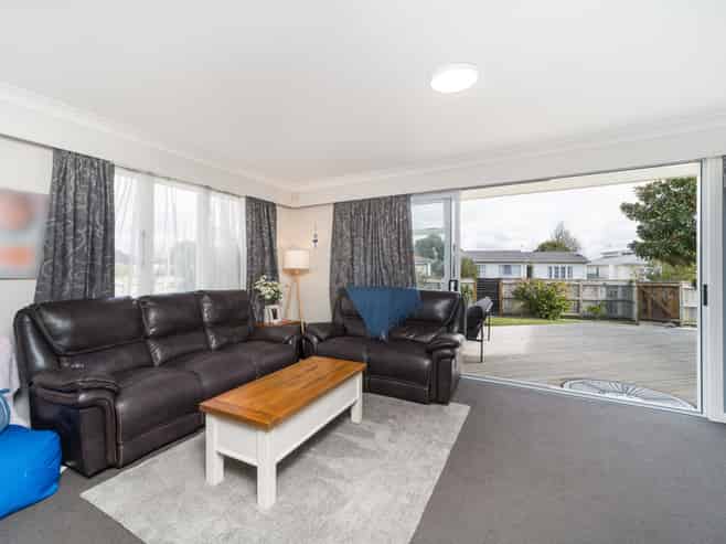 11 Kingston Street, Awapuni