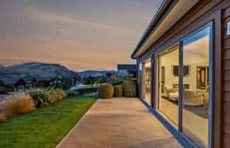 25 Mckellar Drive, Jacks Point