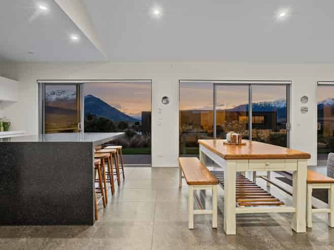 25 Mckellar Drive, Jacks Point