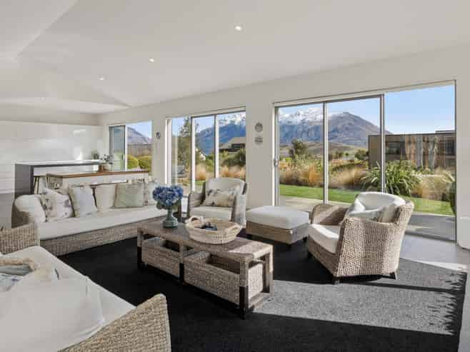 25 Mckellar Drive, Jacks Point