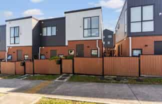 18 Treeline Lane, Flat Bush