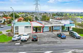 FREEHOLD RETAIL INVESTMENT IN MT ROSKILL
