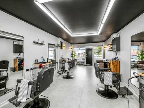 FREEHOLD RETAIL INVESTMENT IN MT ROSKILL
