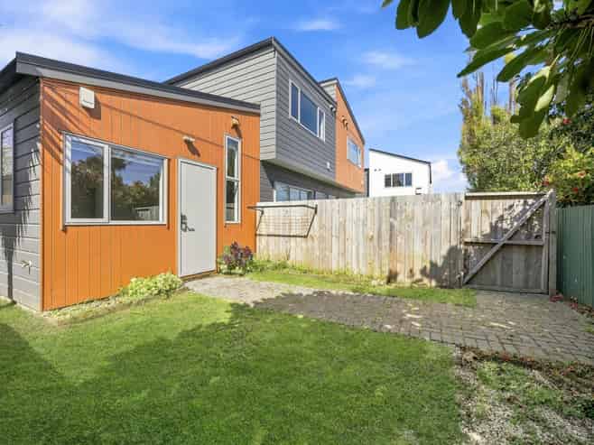 8/4 Ranier Street, Ellerslie