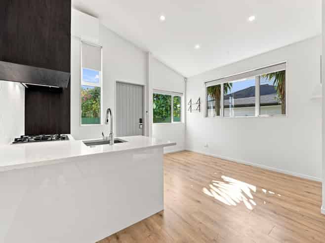 8/4 Ranier Street, Ellerslie