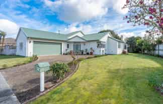 8 Sovereign Place, Rototuna North
