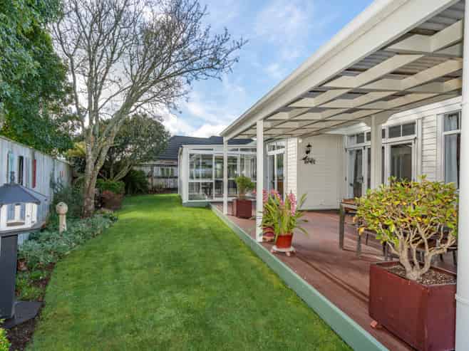 8 Sovereign Place, Rototuna North