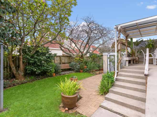 6/37 Tawera Road, Greenlane