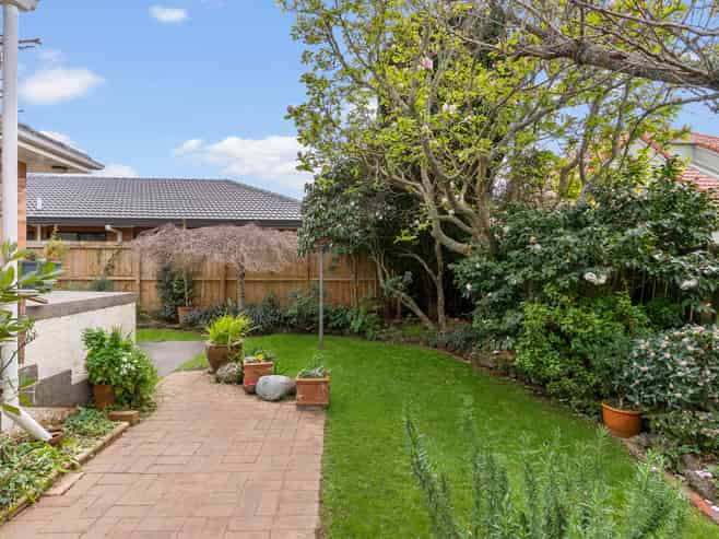 6/37 Tawera Road, Greenlane