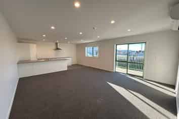 2/15 De Havilland Way, Mount Maunganui