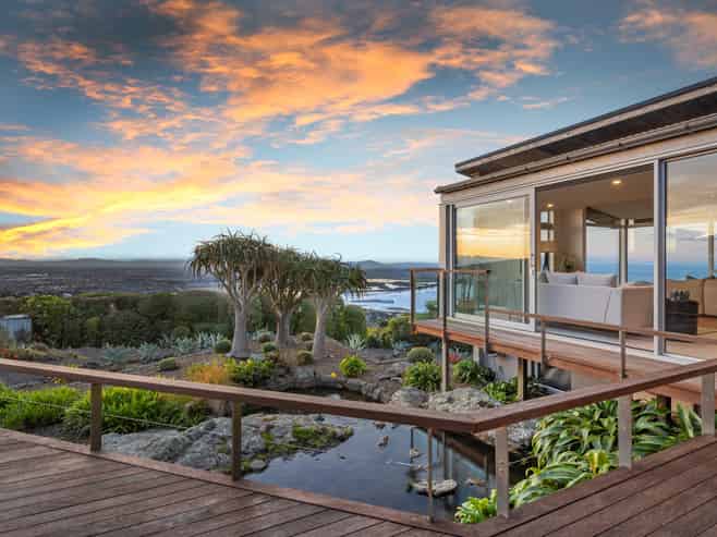 13 Cirrus Lane, Redcliffs